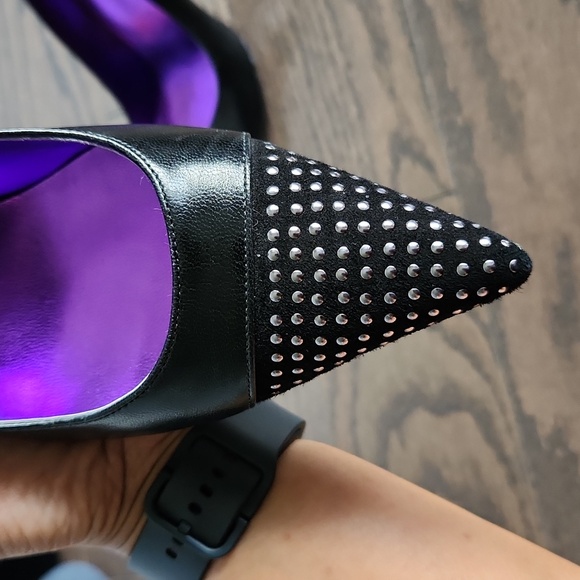 Guess Pumps - Picture 4 of 8